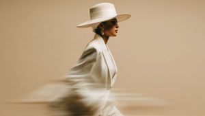 דוגמנית אופנה - ביטוח רשתות קמעונאיות